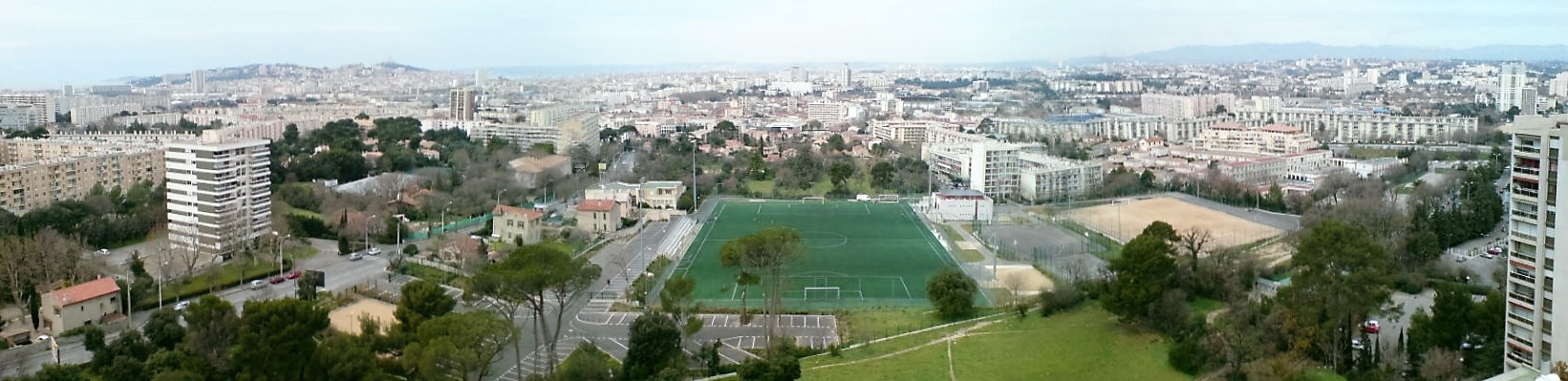 8.2 Vue des toits Marseille