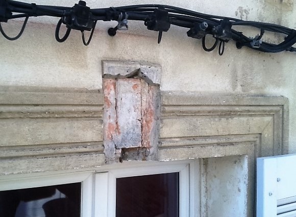 .1 Purge décor de fenêtre Digne les Bains